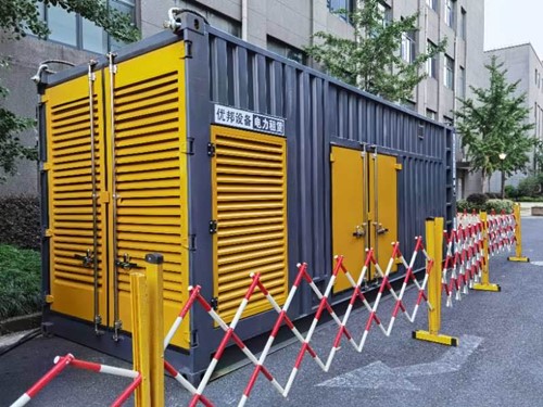 阳东如何使用转速表检查发动机的转速？