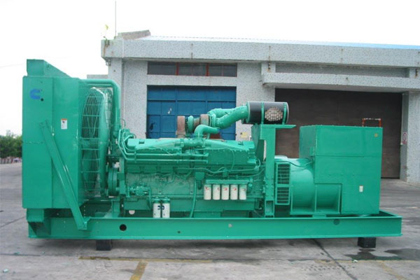 阳东工厂发电机应急发电时如何更准确地检查发电机状态？