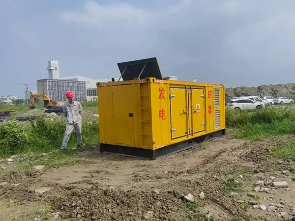 阳东200KW柴油发电机机组每小时的油耗量受哪些因素影响？